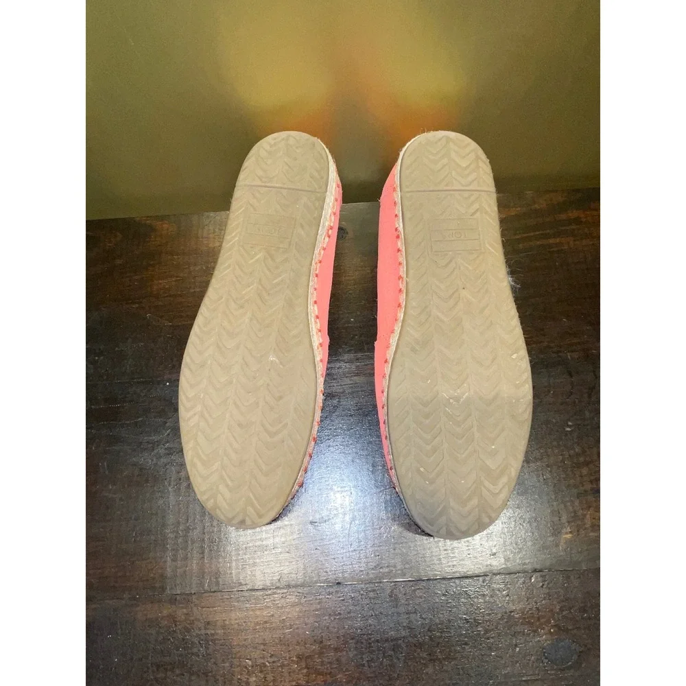 TOMS Coral Suede Slip On Hibiscus Sueded Shoes Comfort Casual Womens‎ Sz 7